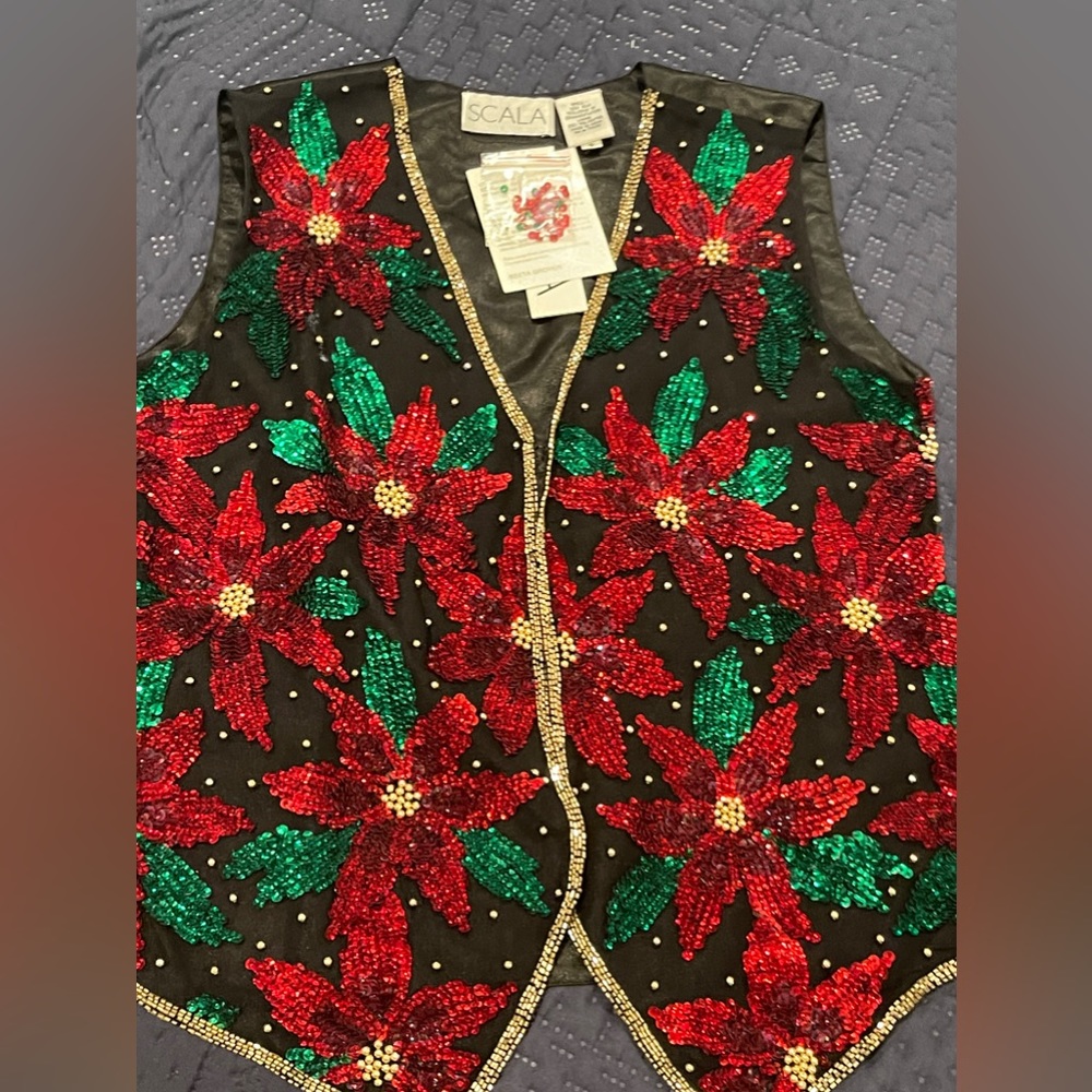 BRAND NEW SCALA FESTIVE POINSETTIA VEST!